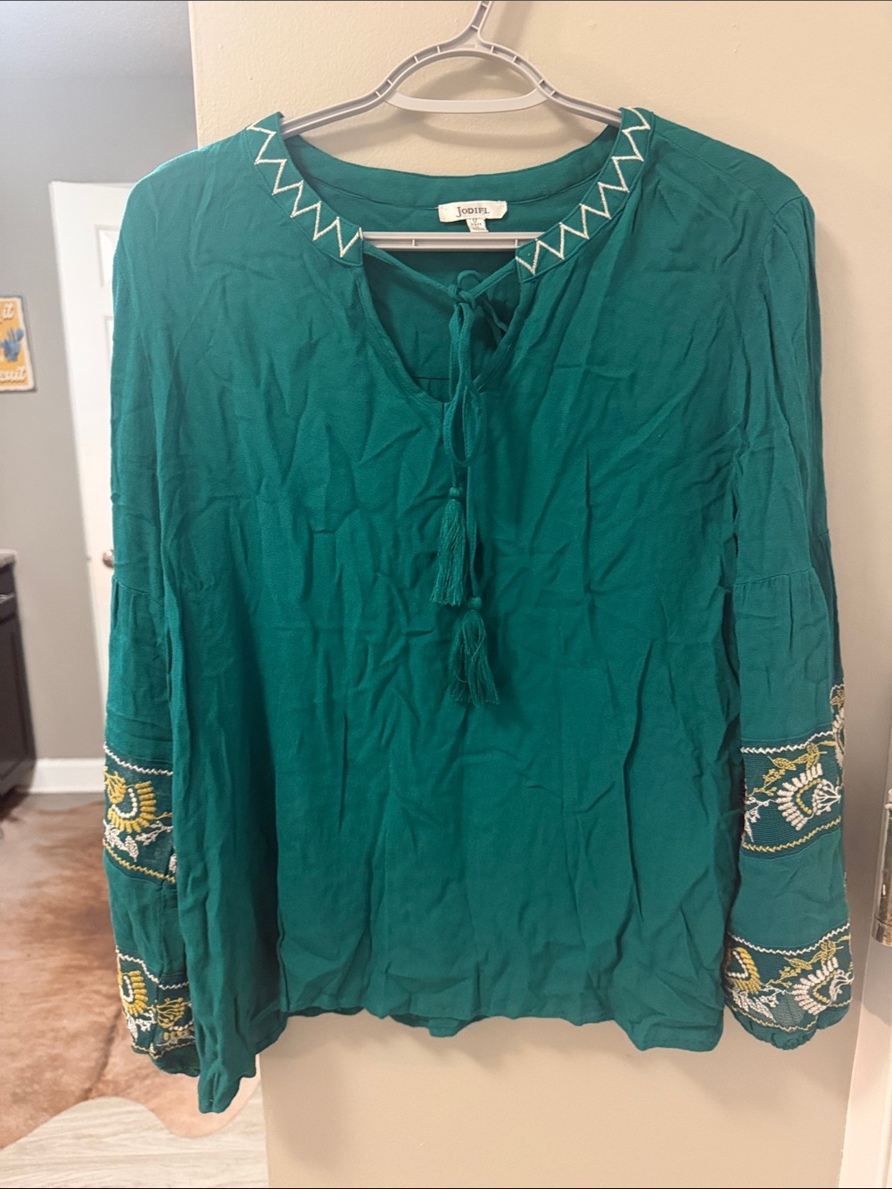 🌻 Jodifl Emerald Boho Embroidered Tassel Blouse – Size M - Picture 2 of 5